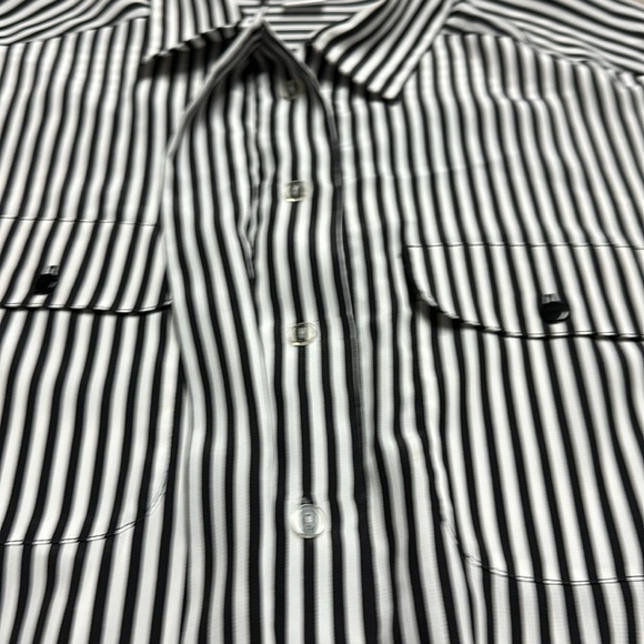 Notations vertical striped button down shirt with hidden buttons 2 front pockets - Picture 5 of 9